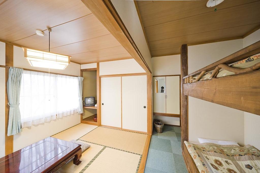 Alpine Inn Mizushiro Мацумото Экстерьер фото