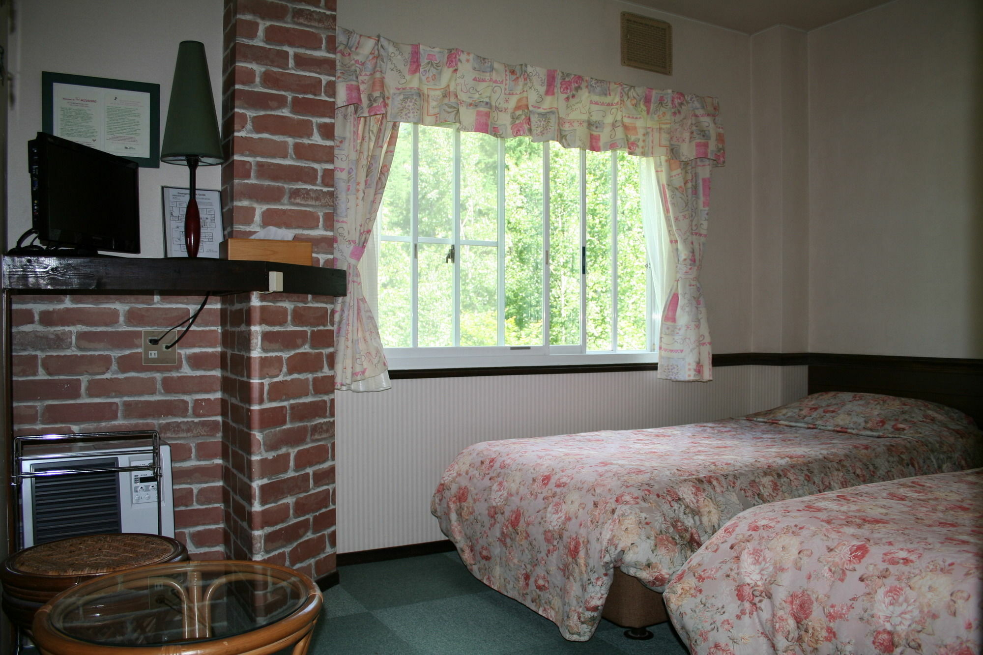 Alpine Inn Mizushiro Мацумото Экстерьер фото